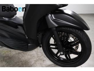Piaggio  400 Beverly S HPE picture 18