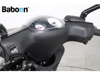 Piaggio  Zip 45KM picture 10
