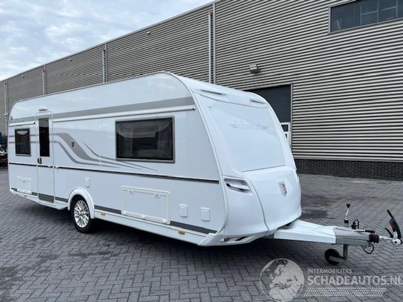 Tabbert  Vivaldi 550 E enkele bedden