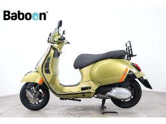 Vespa  GTS 300 Super HPE picture 5