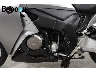 Honda VFR 1200 F ABS picture 10