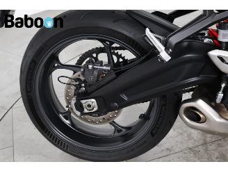 Triumph Daytona 660 picture 21