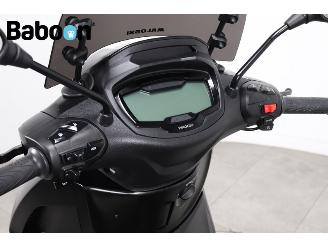 Piaggio Beverly 400 S HPE picture 11