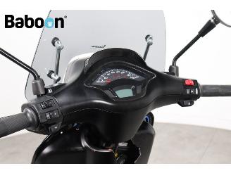 Vespa  Sprint 125 picture 12