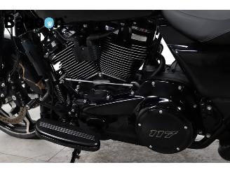 Harley-Davidson  FLHX Street Glide 117 picture 11