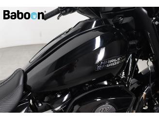 Harley-Davidson  FLHX Street Glide 117 picture 24