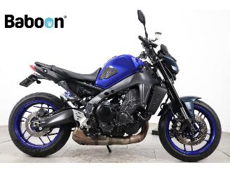 krockskadad bil motor Yamaha MT-09  2023/8