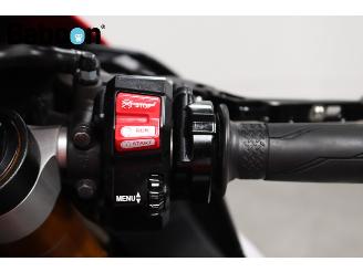 Yamaha  YZF-R1 picture 14