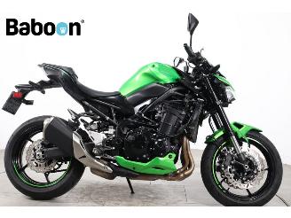 krockskadad bil motor Kawasaki Z 900  2020/2