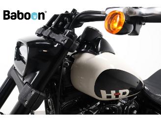 Harley-Davidson  FXFBS Softail Fat Bob 114 picture 16