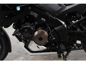 Suzuki  DL 1050 V-Strom XTA picture 13