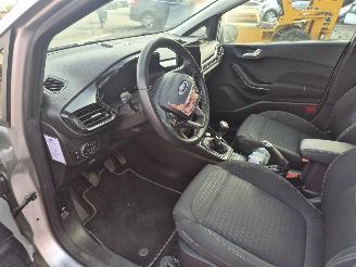 Ford Fiesta 1.0 ecoboost titanium picture 9