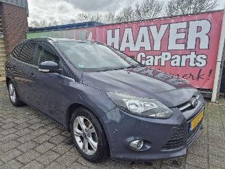 krockskadad bil auto Ford Focus 1.0 ecoboost trend 2012/4