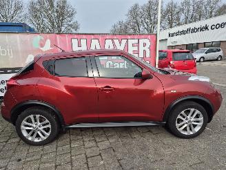 Nissan Juke 1.6 acenta picture 2