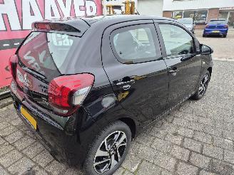 Peugeot 108 1.0 e-VTI Allure Key Less picture 3