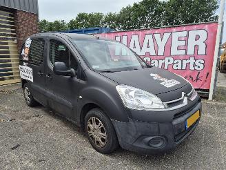 krockskadad bil bedrijf Citroën Berlingo 1.6e-hdi 700 AUTOMAAT 2015/7