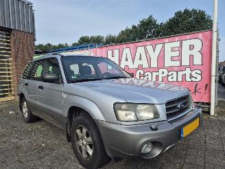 Vaurioauto  passenger cars Subaru Forester 2.0 AWD x 2004/11