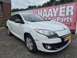 Unfallwagen Renault Mégane 1.5 dci GT-Line Bose 2013/7