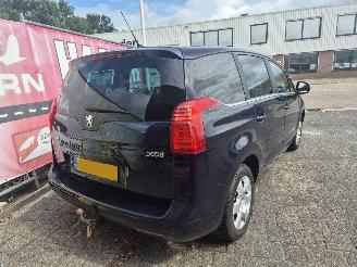 Peugeot 5008 1.6 VTI blue lease 7P picture 3