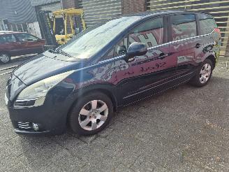 Peugeot 5008 1.6 VTI blue lease 7P picture 5