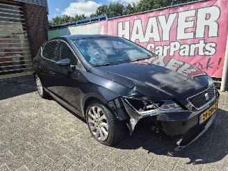 skadebil auto Seat Leon 1.6 tdi 2014/11