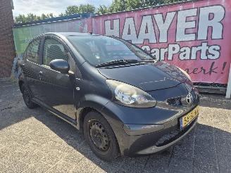 uszkodzony samochody osobowe Toyota Aygo 1.0 12v 2006/3