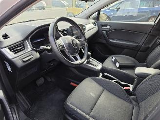Renault Captur 1.6e-Tech full hybrid 145 evolution picture 10