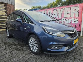 damaged passenger cars Opel Zafira 1.4 turbo innovation 7P 2016/12