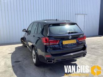 Vrakbiler auto BMW X5 X5 (F15), SUV, 2013 / 2018 xDrive 40d 3.0 24V 2016/8