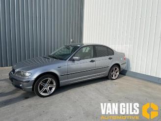 Coche siniestrado BMW 3-serie 3 serie (E46/4), Sedan, 1997 / 2005 316i 16V 2004/1