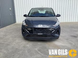Vrakbiler auto Hyundai I-10 i10, Hatchback, 2019 1.0 12V 2023/11
