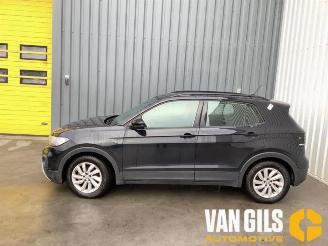Vrakbiler auto Volkswagen T-Cross T-Cross, SUV, 2018 1.0 TSI 95 12V 2019/7