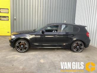 Vrakbiler auto BMW 1-serie 1 serie (E87/87N), Hatchback 5-drs, 2003 / 2012 118i 16V 2007/9