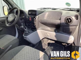 Fiat Doblo Doblo Cargo (223), Van, 2001 / 2010 1.4 picture 16