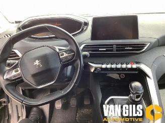 Peugeot 5008 5008 II (M4/MC/MJ/MR), MPV, 2016 / 2024 1.2 12V e-THP PureTech 130 picture 19