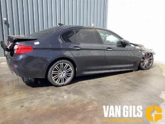 Vrakbiler auto BMW 5-serie 5 serie (G30), Sedan, 2016 540i xDrive 3.0 TwinPower Turbo 24V 2017/2