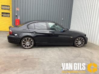 Vrakbiler auto BMW 3-serie 3 serie (E90), Sedan, 2005 / 2011 320i 16V 2005/5