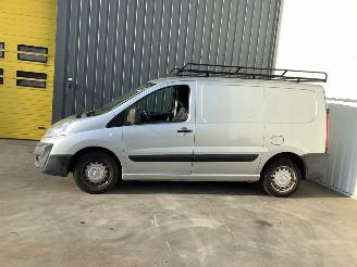 Voiture accidenté Peugeot Expert Zeer nette auto, start en loopt op 3 cilinders. 2015/9