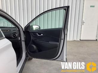 Hyundai Kona Kona (OS), SUV, 2017 / 2023 1.6 GDi HEV 16V picture 15