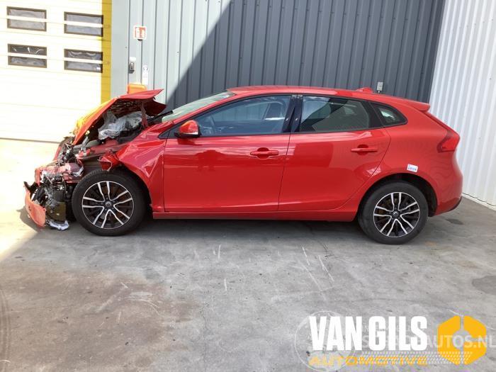 Volvo V-40 V40 (MV), Hatchback 5-drs, 2012 / 2019 1.5 T2 16V Geartronic