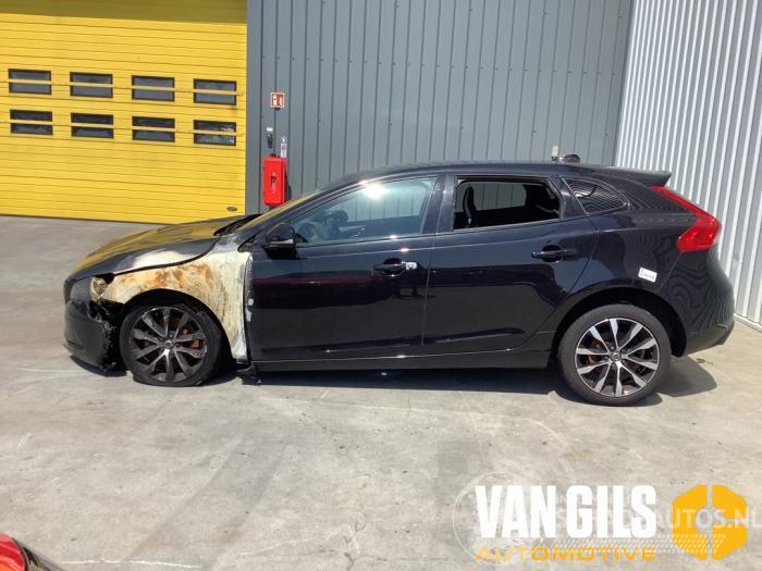 Volvo V-40 V40 (MV), Hatchback 5-drs, 2012 / 2019 1.5 T3 16V Geartronic
