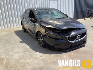 Volvo V-40 V40 (MV), Hatchback 5-drs, 2012 / 2019 1.5 T3 16V Geartronic picture 4