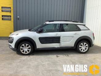 demontáž osobní automobily Citroën C4 cactus C4 Cactus (0B/0P), Hatchback 5-drs, 2014 1.2 PureTech 82 12V 2015/7