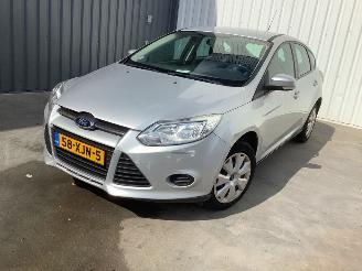 Ford Focus 1.0 Ti-VCT EcoBoost, benzine picture 3