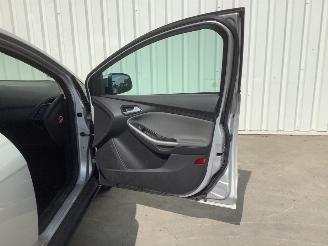 Ford Focus 1.0 Ti-VCT EcoBoost, benzine picture 11