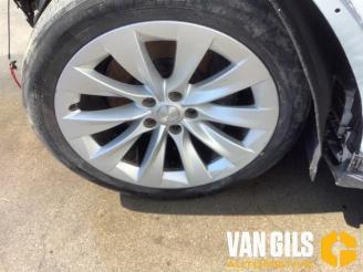 Tesla Model X Model X, SUV, 2013 / 2026 EV AWD picture 4