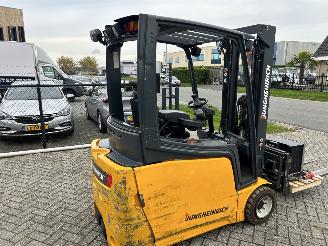 Jungheinrich  EFG 220 330ZZ picture 4