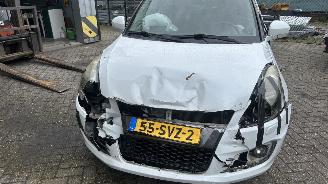 krockskadad bil auto Suzuki Swift SPORT 1.6 2012/2