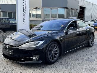 krockskadad bil auto Tesla Model S OPRUIMPRIJS!! 75D 4WD AUTOMAAT 2019/4