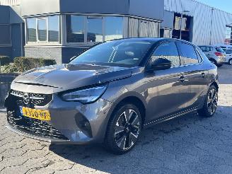 krockskadad bil auto Opel Corsa-E Elegance 2020/10